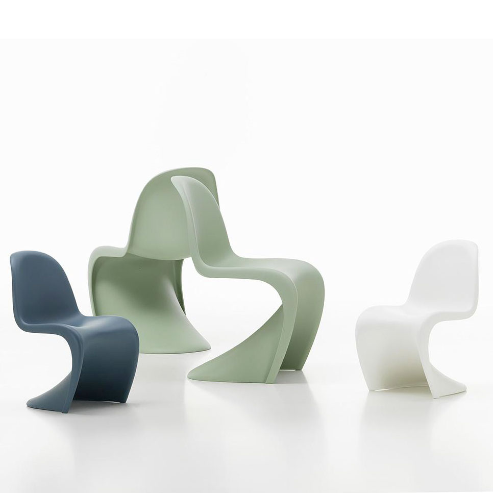 Vitra_Panton-Chair-and-Panton-Junior