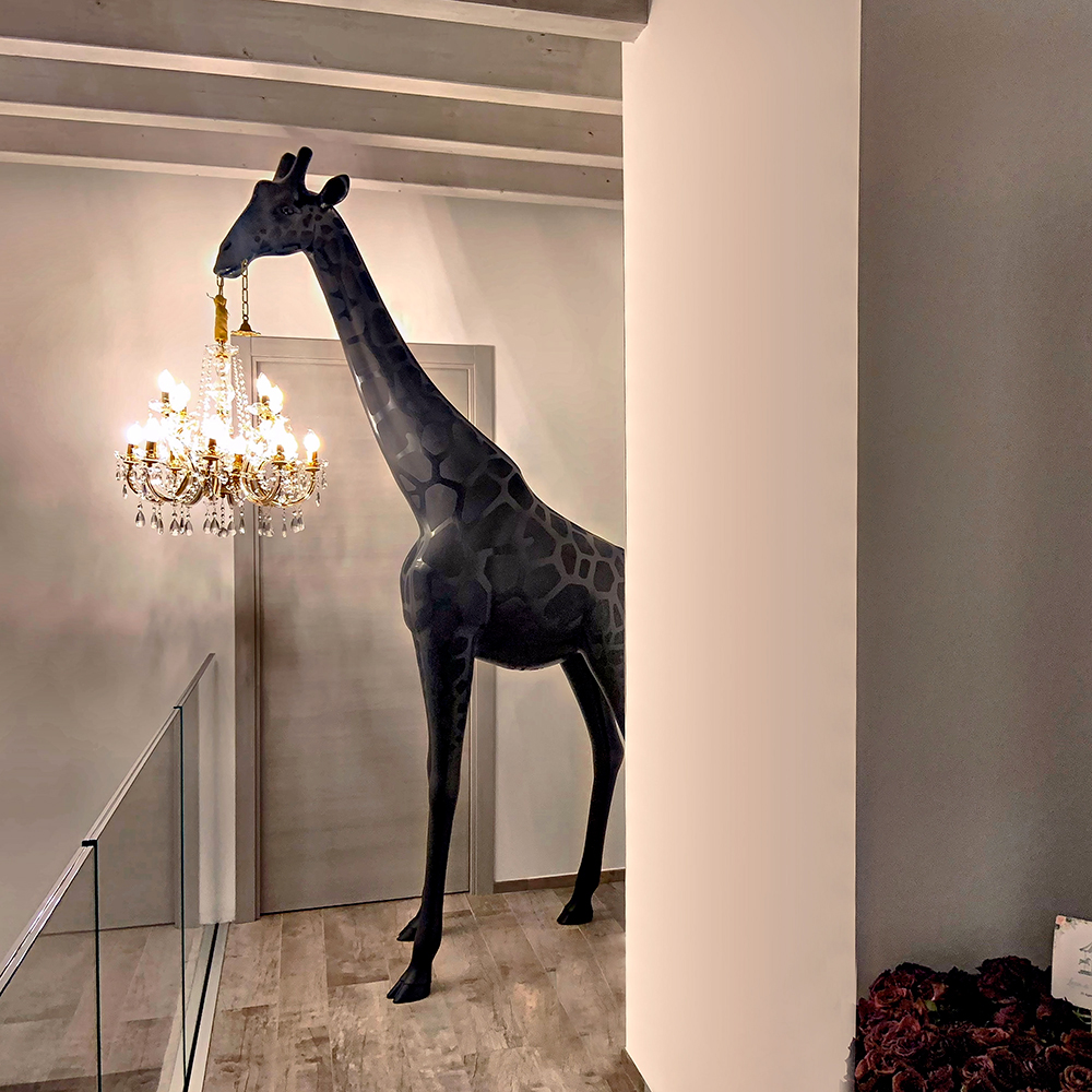51a-qeeboo-giraffe-in-love-m-by-marcantonio