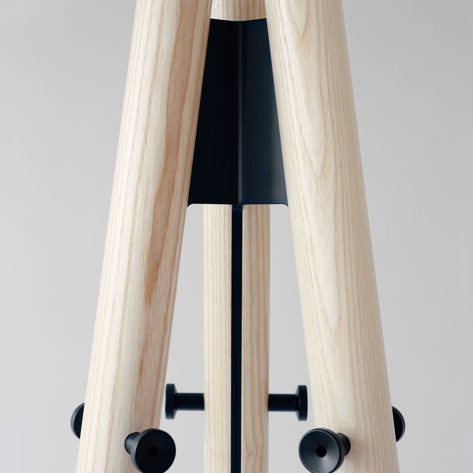 Kiila-coat-stand-detail-1847685